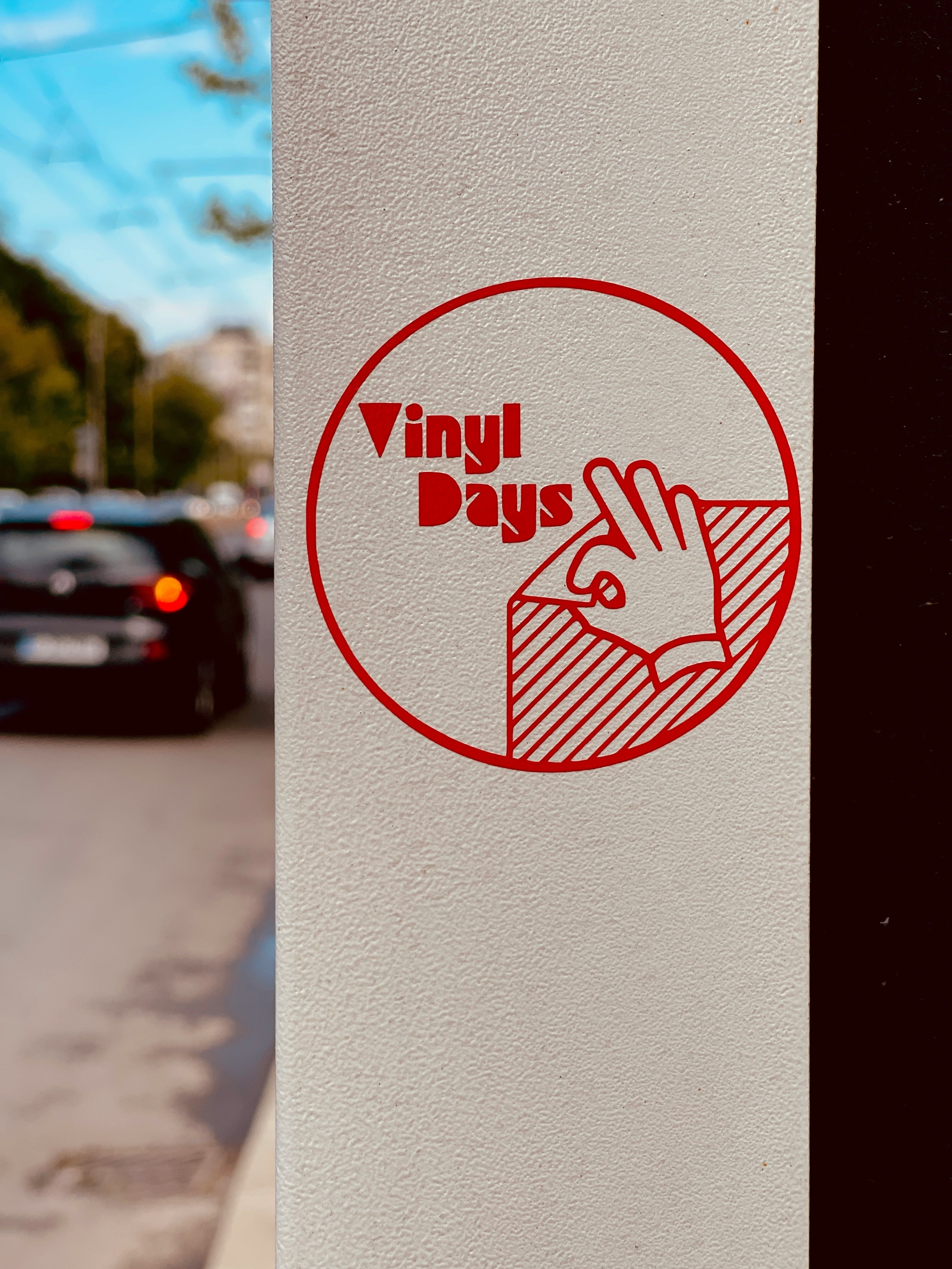 How to apply our vinyl stickers? – KaleriaShop