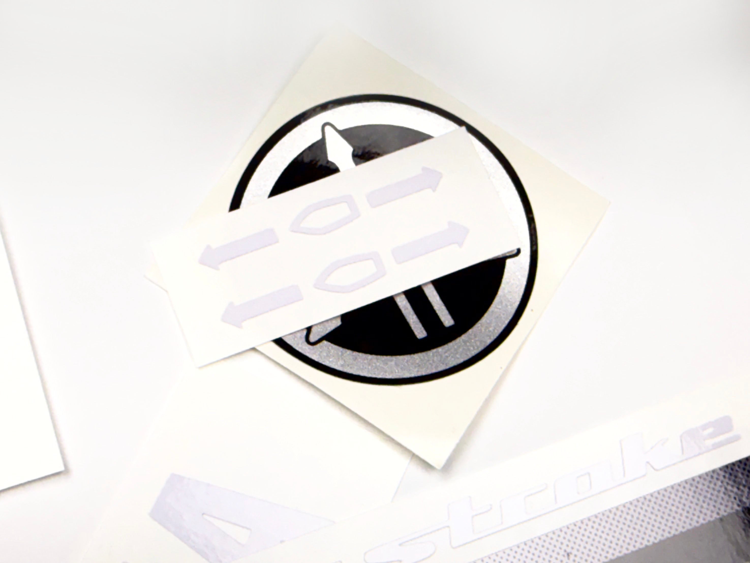 Vinyl graphic decals set suitable for Yamaha 5 hp four stroke outboard engine. Vinyl stickers kit for Yamaha 5 hp four stroke Handmade