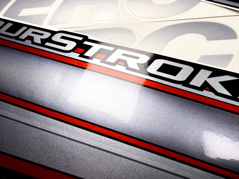 Vinyl graphic silver shimmer decals set suitable for Mercury 115 hp four stroke outboard engine. Vinyl silver shimmer stickers kit for Mercury 115 hp four stroke Handmade