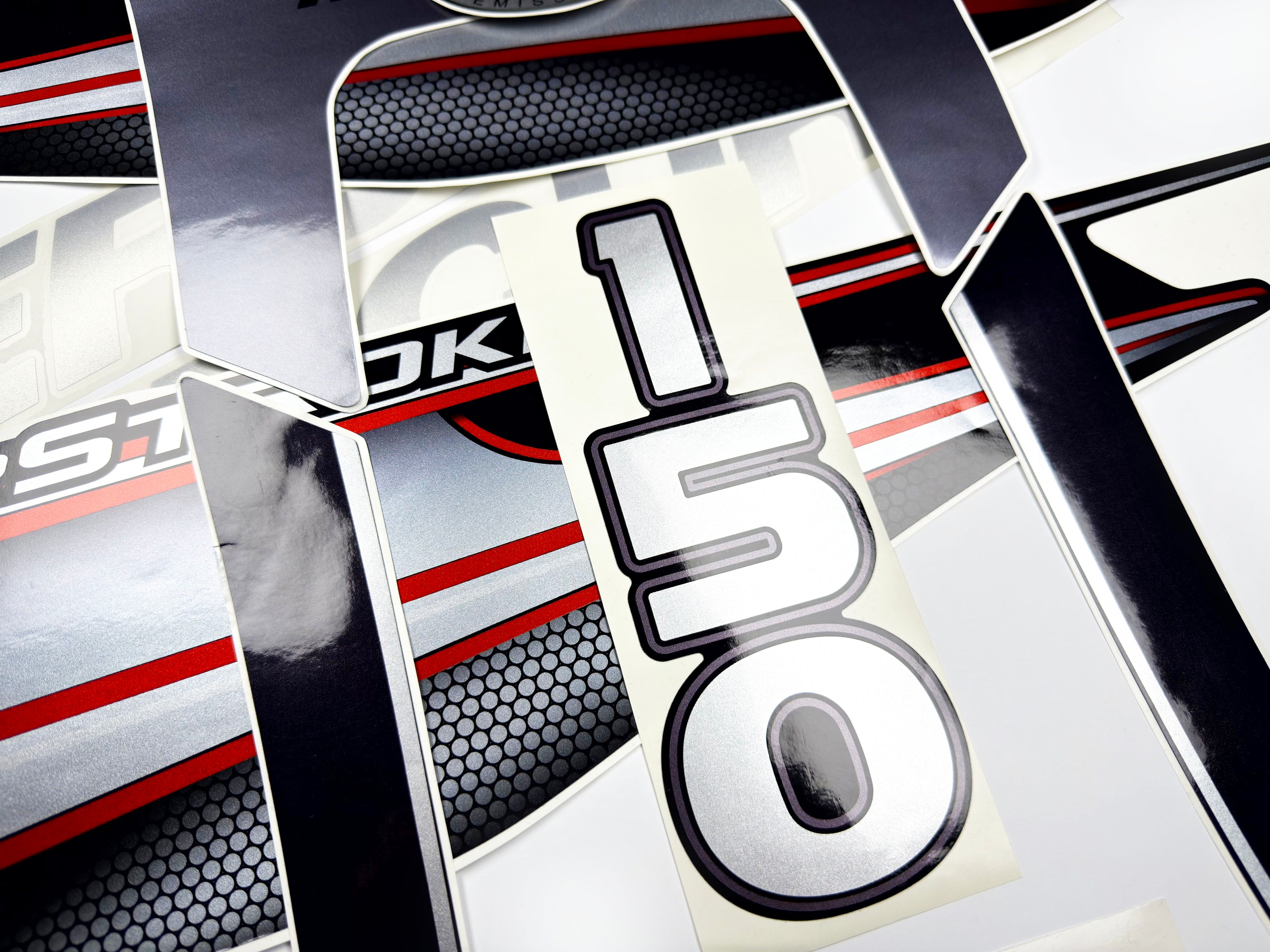 Vinyl graphic silver shimmer red decals set suitable for Mercury 150 hp four stroke outboard engine. Vinyl silver shimmer stickers kit for Mercury 150 hp four stroke Handmade