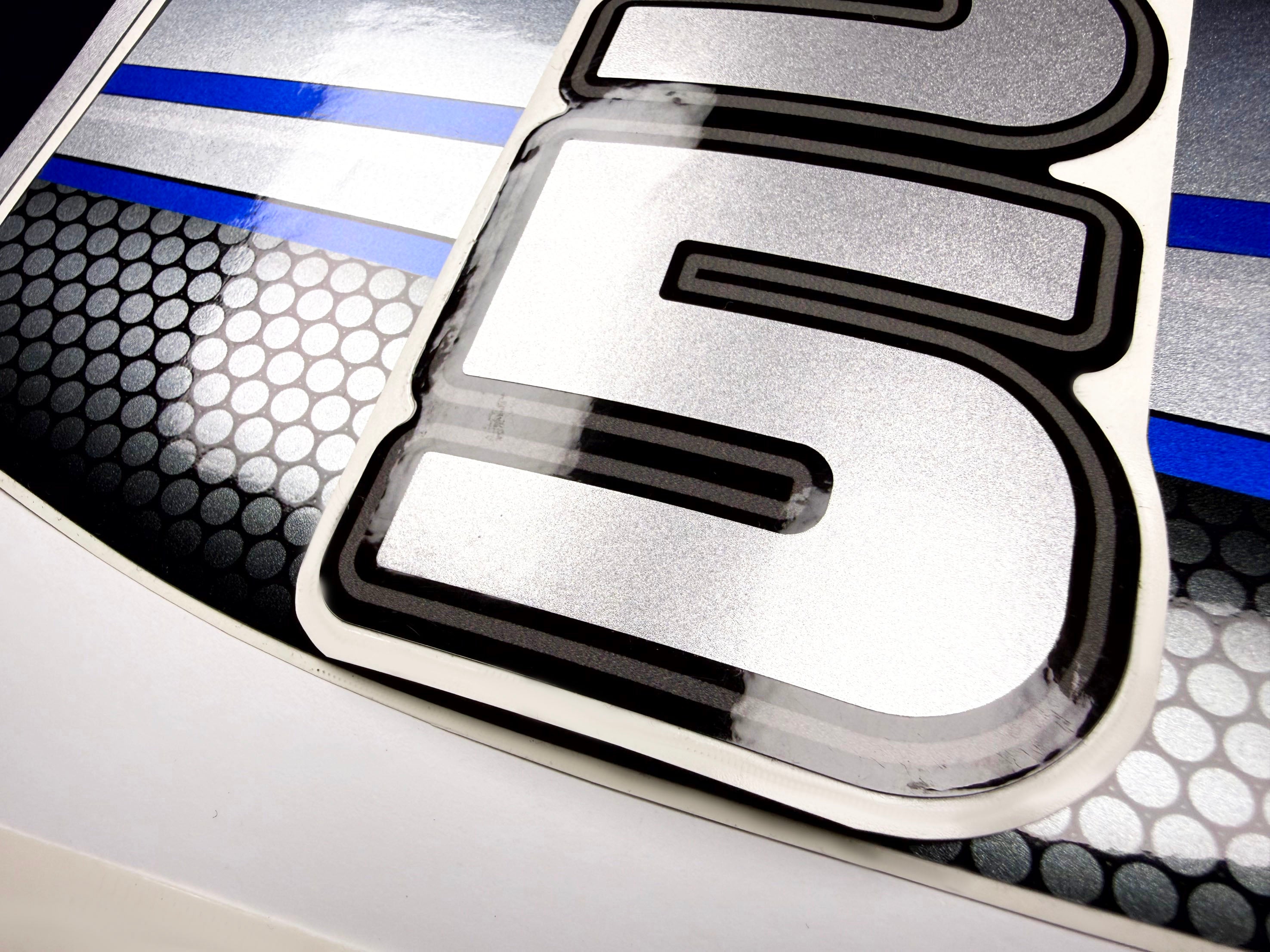 Vinyl graphic silver shimmer blue decals set suitable for Mercury 135 hp four stroke outboard engine. Vinyl silver shimmer stickers kit for Mercury 135 hp four stroke Handmade