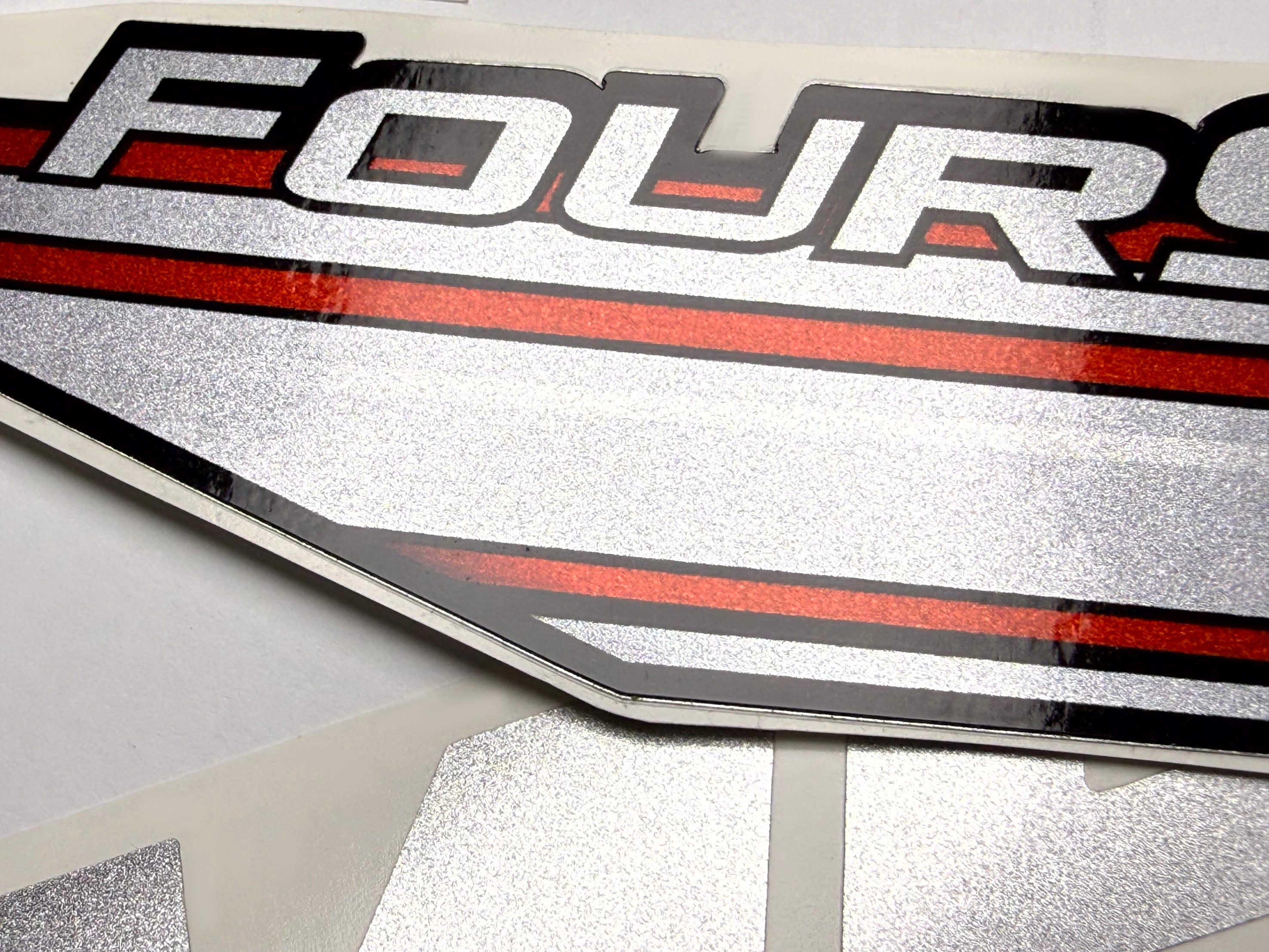 Vinyl graphic silver shimmer decals set suitable for Mercury 20 hp four stroke outboard engine. Vinyl silver shimmer stickers kit for Mercury 20 hp four stroke Handmade