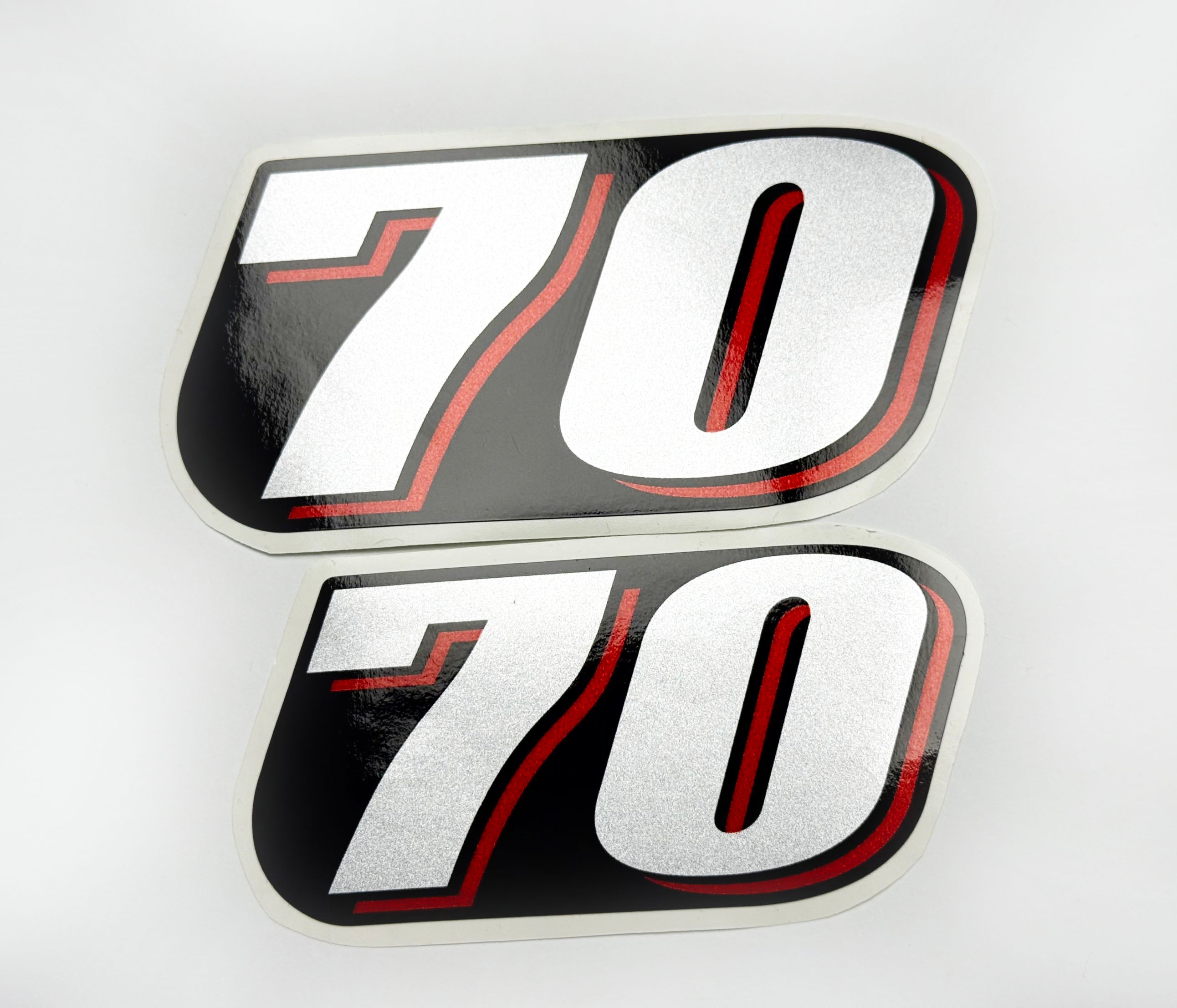 Vinyl graphic red silver shimmer decal numder suitable for Suzuki 70 hp four stroke outboard engine. Vinyl sticker number for suzuki 70 hp four stroke Handmade