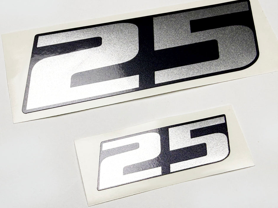 Vinyl graphic metalized silver shimmer decal number for Yamaha 25 hp four stroke outboard engine. Vinyl sticke numbers kit for yamaha 25 hp four stroke Handmade