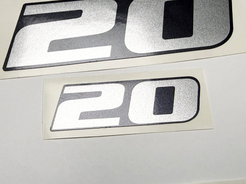 Vinyl graphic metalized silver shimmer decal number for Yamaha 20 hp four stroke outboard engine. Vinyl sticke numbers kit for yamaha 20 hp four stroke Handmade