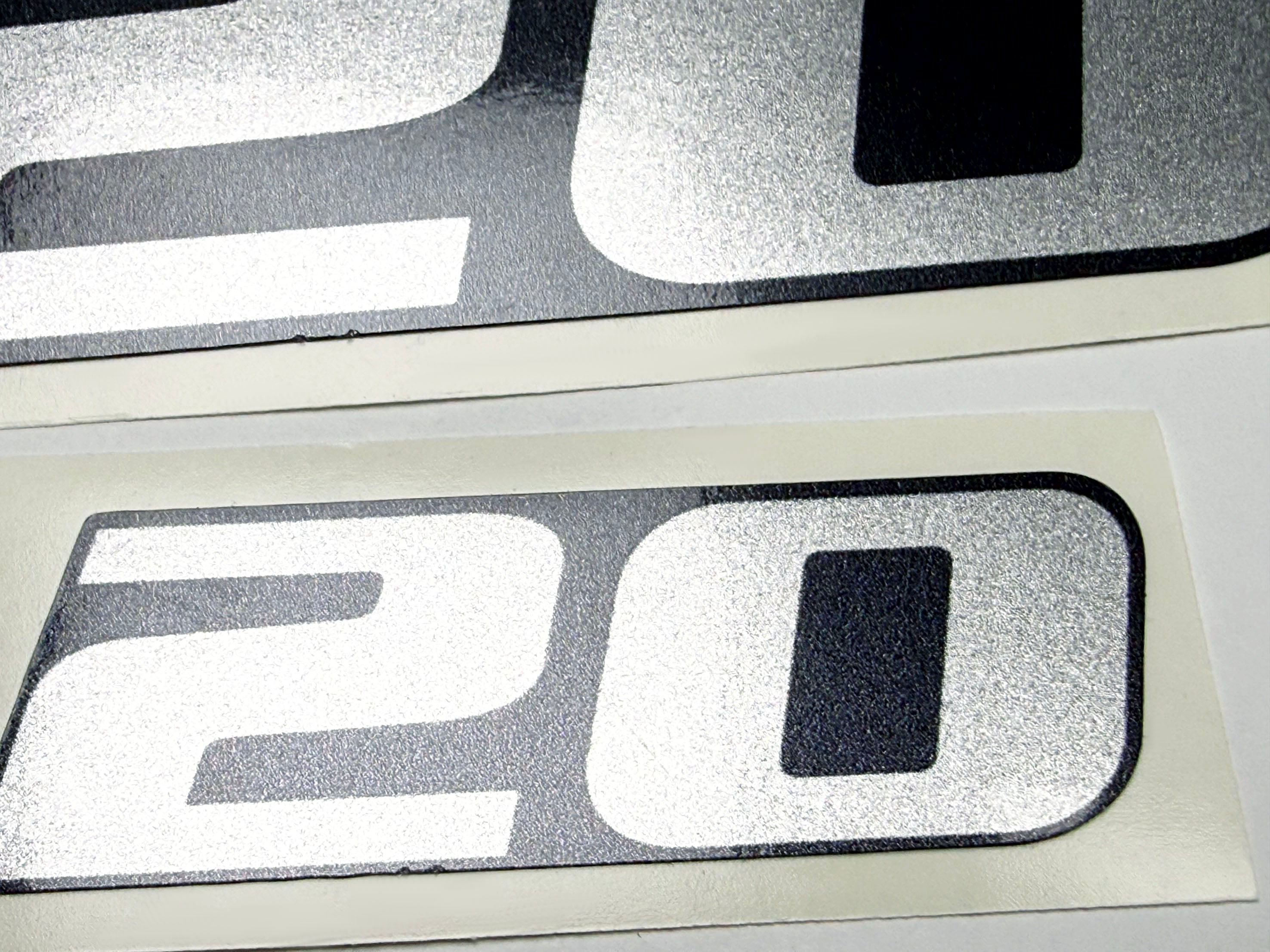 Vinyl graphic metalized silver shimmer decal number for Yamaha 20 hp four stroke outboard engine. Vinyl sticke numbers kit for yamaha 20 hp four stroke Handmade