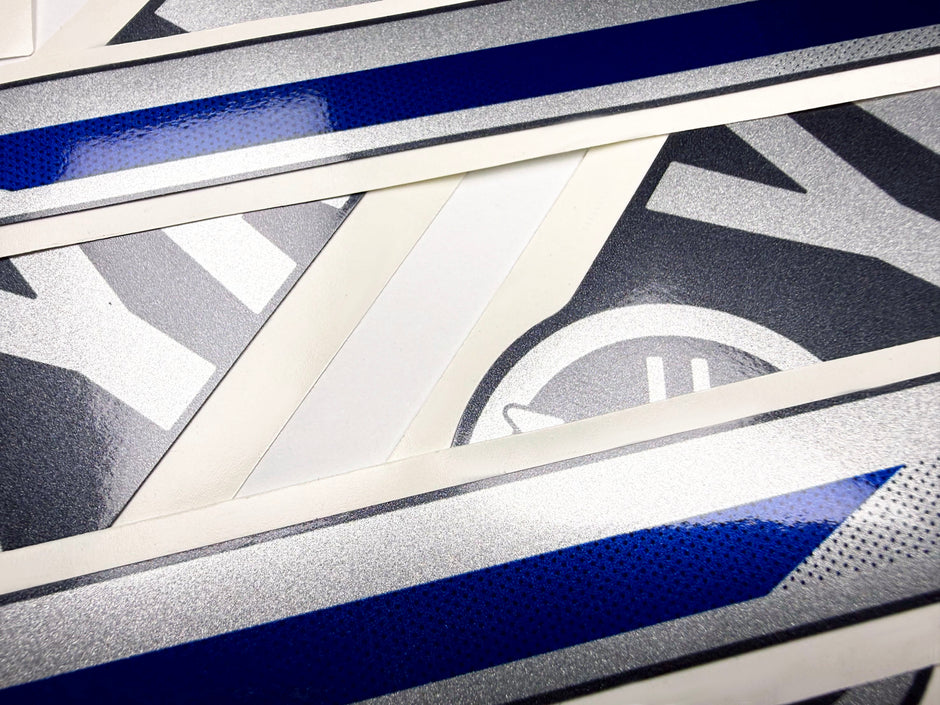 Vinyl graphic decals metalized silver shimmer set suitable for Yamaha 15 hp four stroke outboard engine. Vinyl stickers kit for Yamaha 15 hp four stroke Handmade