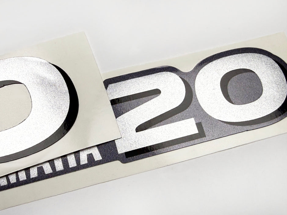 Vinyl graphic metalized silver shimmer decal number for Yamaha 20 hp four stroke outboard engine. Vinyl sticke numbers kit for yamaha 20 hp four stroke Handmade