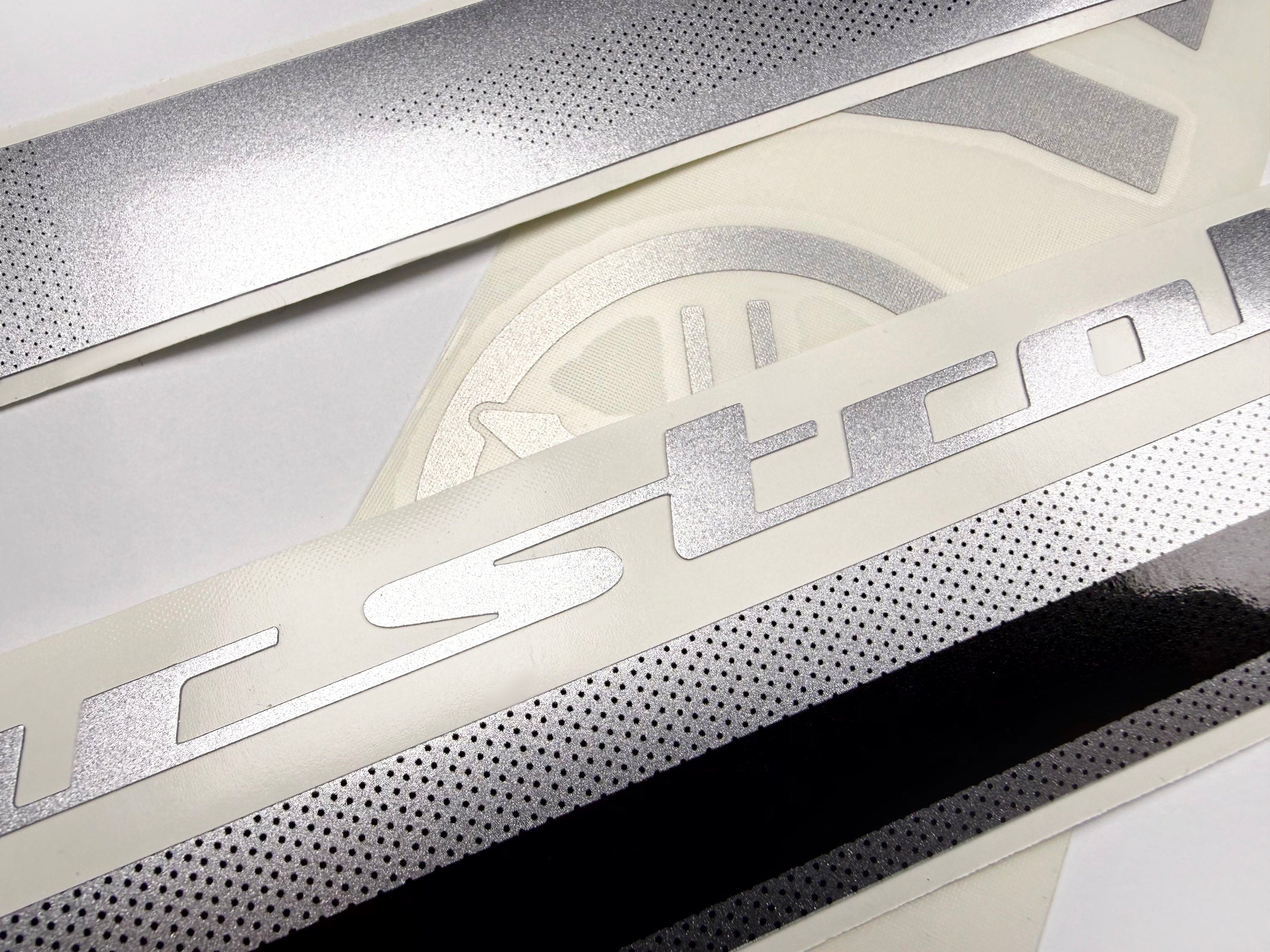 Vinyl graphic metalized silver and grey shimmer decals set suitable for Yamaha 115 hp four stroke outboard engine. Vinyl stickers kit for Yamaha 115 hp four stroke Handmade