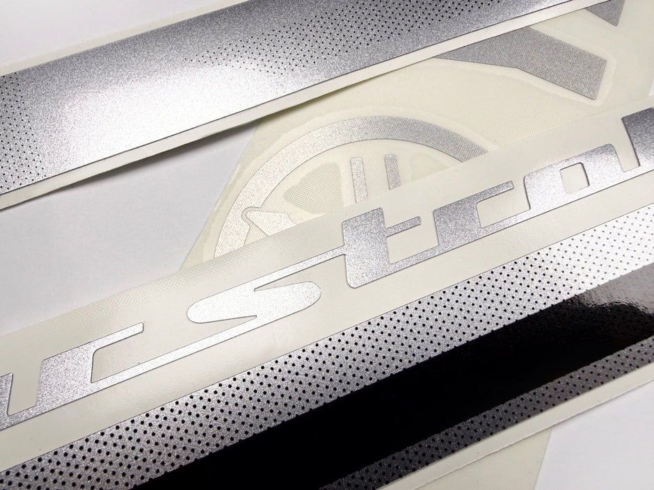 Vinyl graphic metalized silver and grey shimmer decals set suitable for Yamaha 115 hp four stroke outboard engine. Vinyl stickers kit for Yamaha 115 hp four stroke Handmade