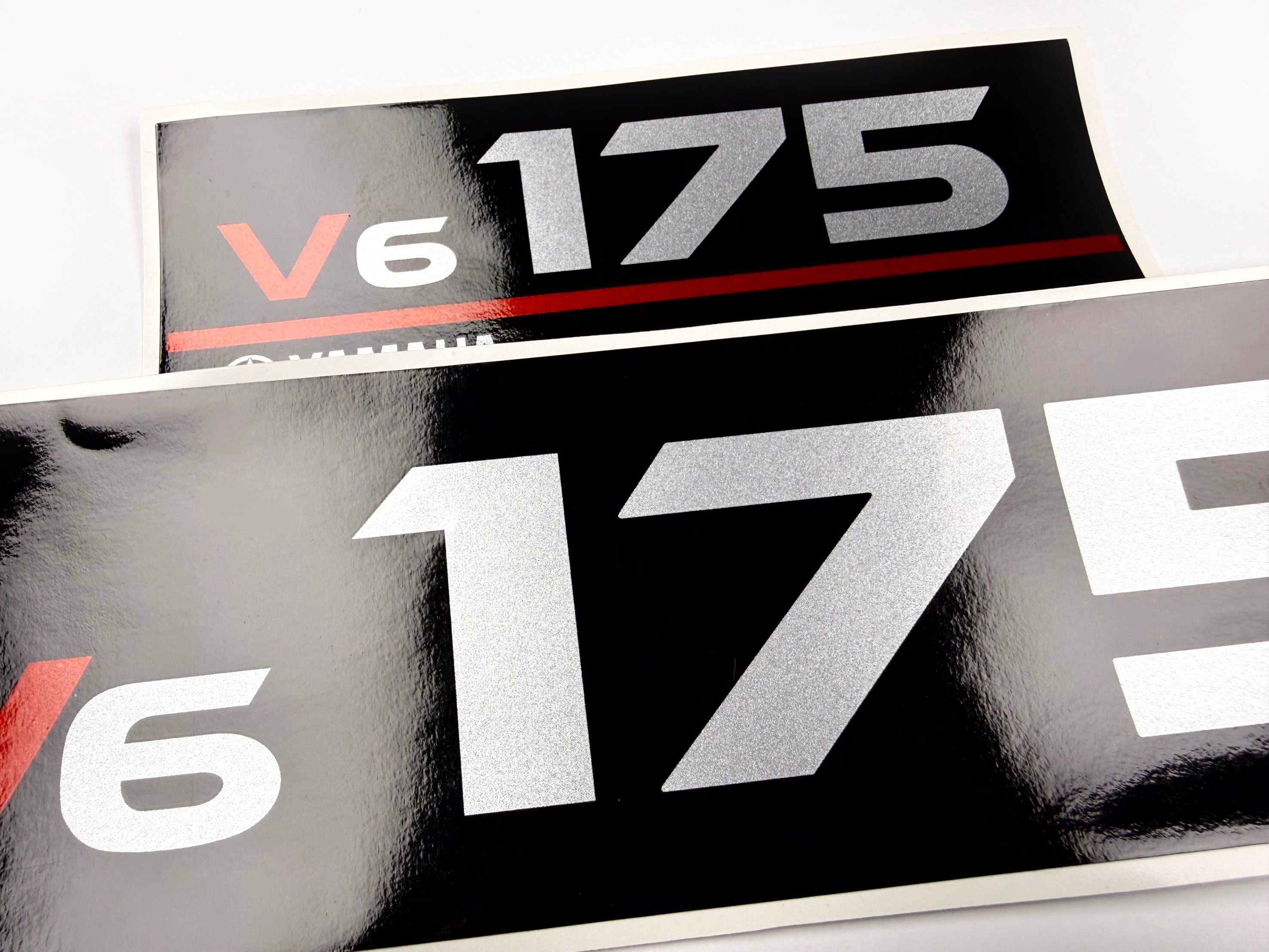 Vinyl graphic metalized silver whith red shimmer decals set suitable for Yamaha 175 hp two stroke outboard engine. Vinyl stickers kit for Yamaha 175 hp two stroke Handmade