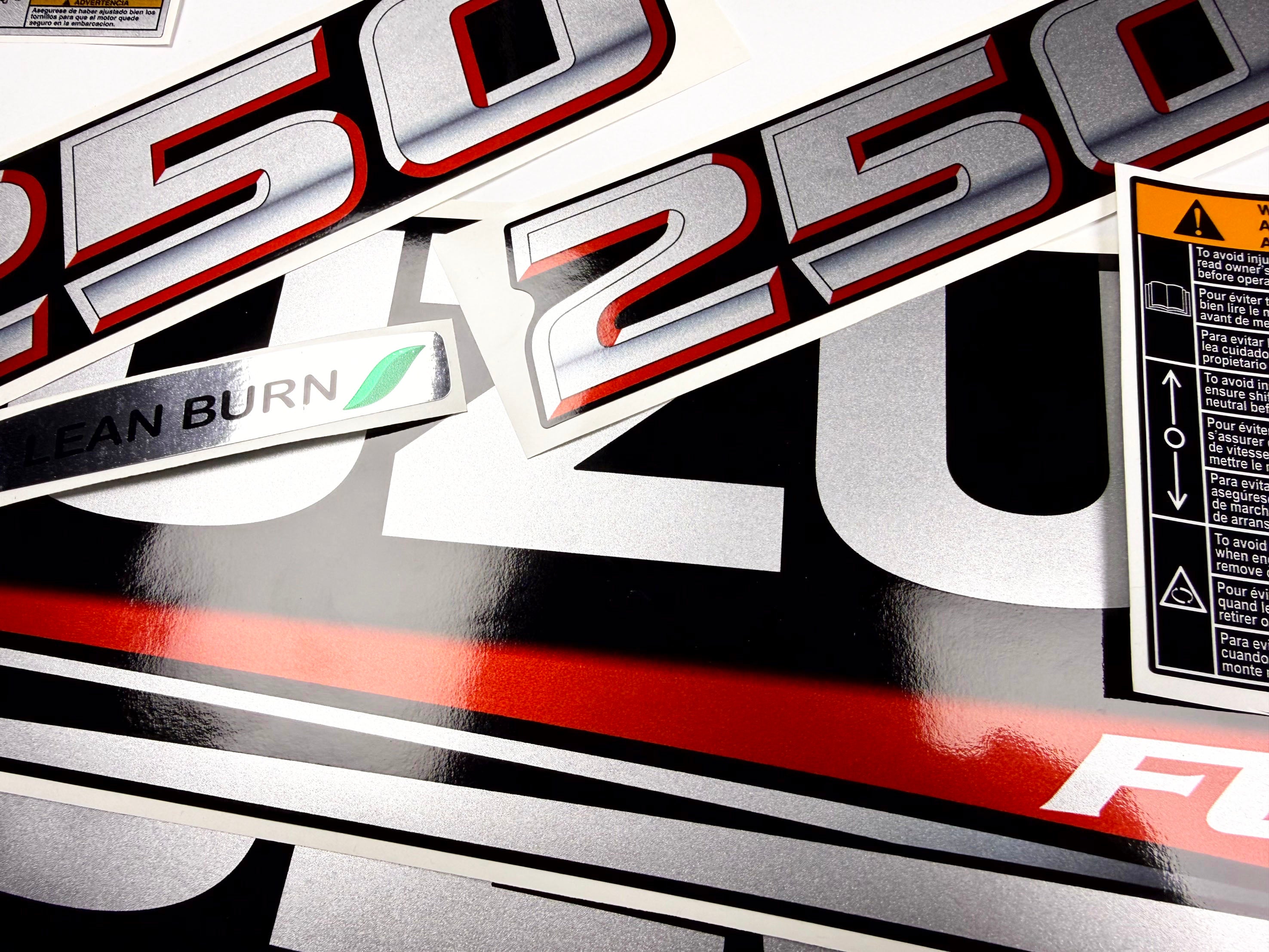 Vinyl graphic silver metalized shimmer decals set suitable for Suzuki 250 hp four stroke outboard engine. Vinyl stickers kit for suzuki 250 hp four stroke Handmade