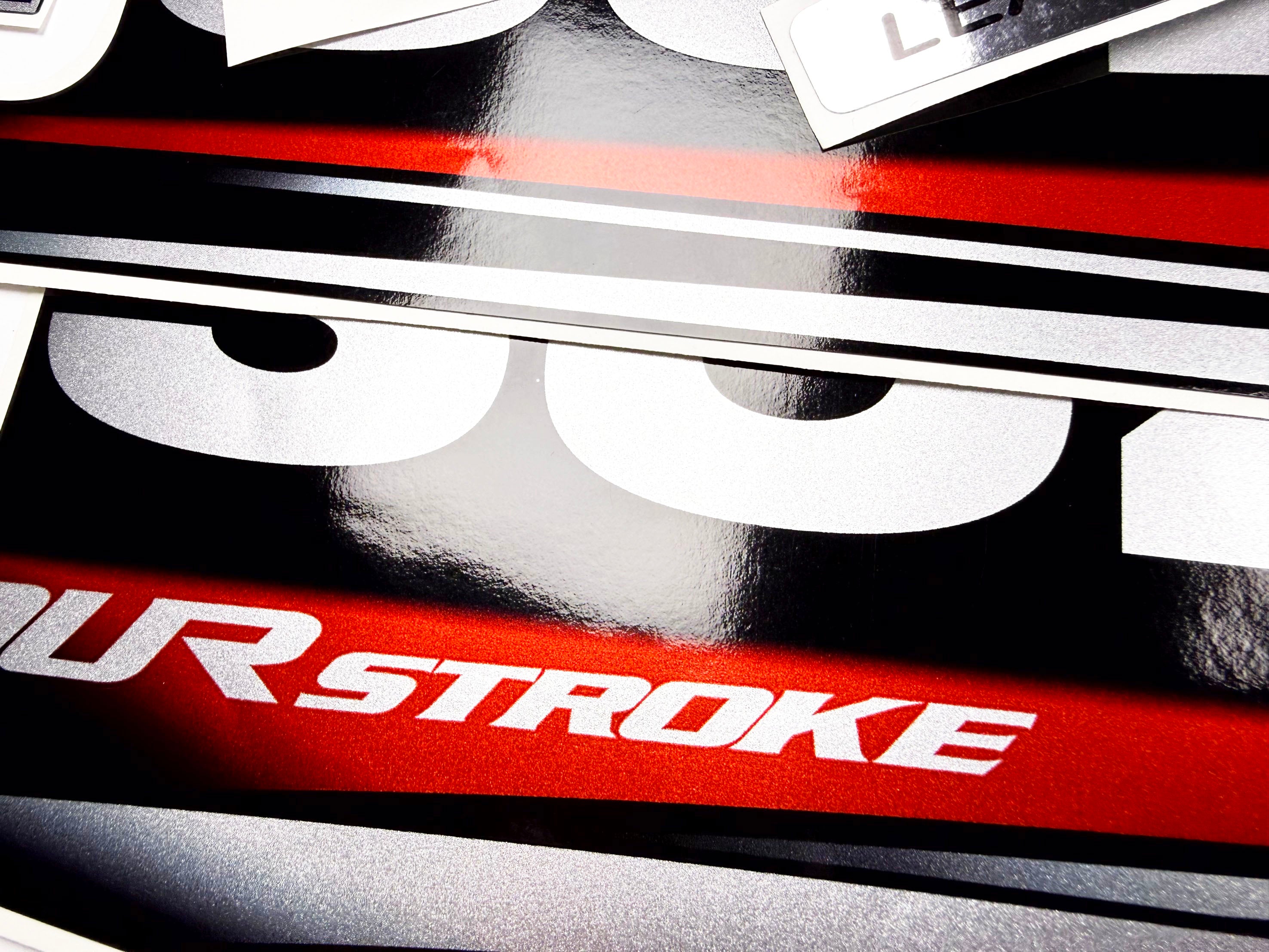 Vinyl graphic silver metalized shimmer decals set suitable for Suzuki 200 hp four stroke outboard engine. Vinyl stickers kit for suzuki 200 hp four stroke Handmade