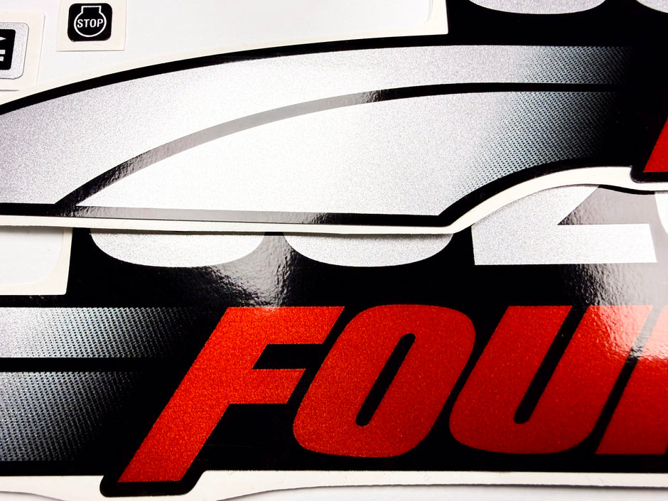 Vinyl graphic silver red shimmer decals set suitable for Suzuki 6 hp four stroke outboard engine. Vinyl stickers kit for suzuki 6 hp four stroke Handmade