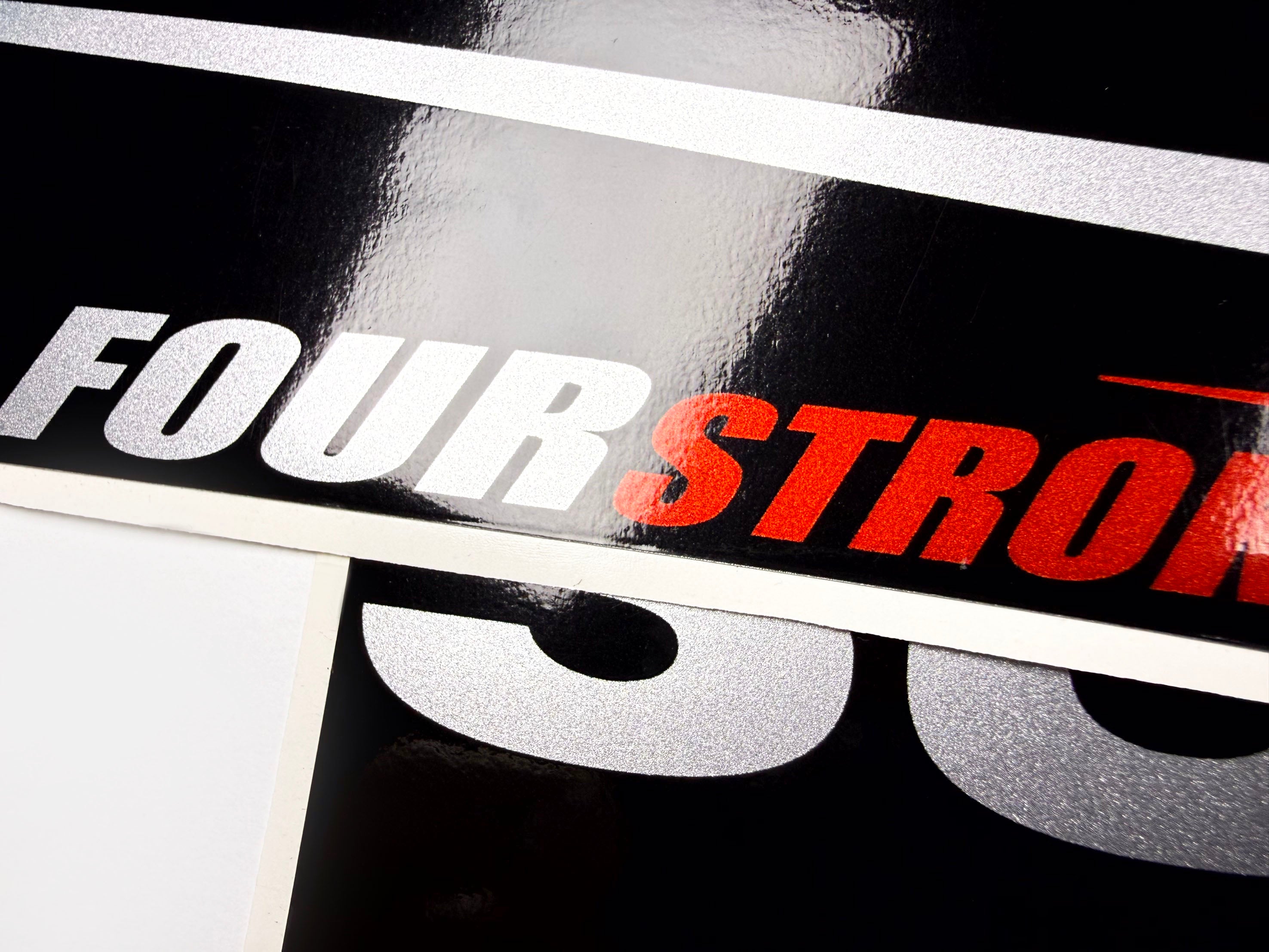 Vinyl graphic silver shimmer decals set suitable for Suzuki 4 hp four stroke outboard engine. Vinyl stickers kit for suzuki 4 hp four stroke Handmade