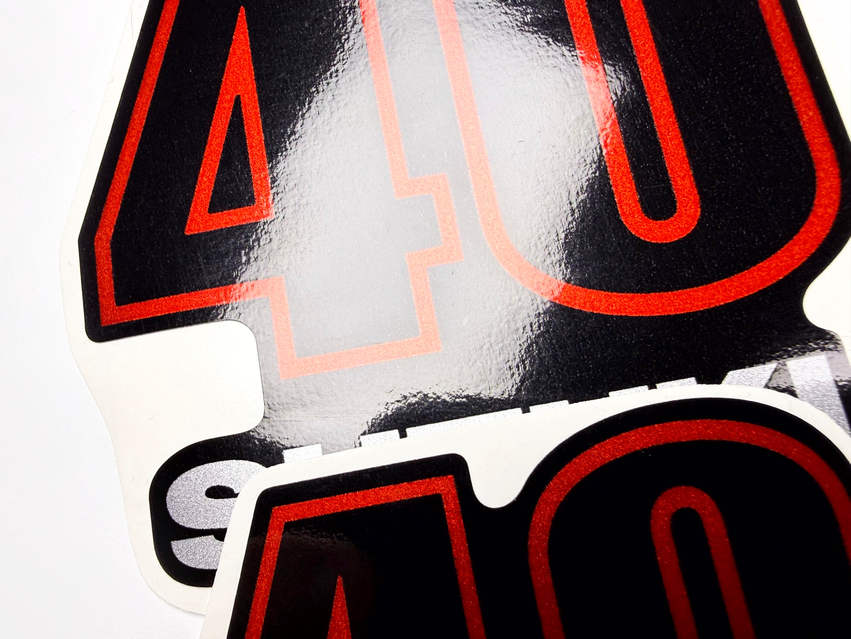 Vinyl graphic silver metalized shimmer decals set suitable for Suzuki 40 hp four stroke outboard engine. Vinyl stickers kit for suzuki 40 hp four stroke Handmade