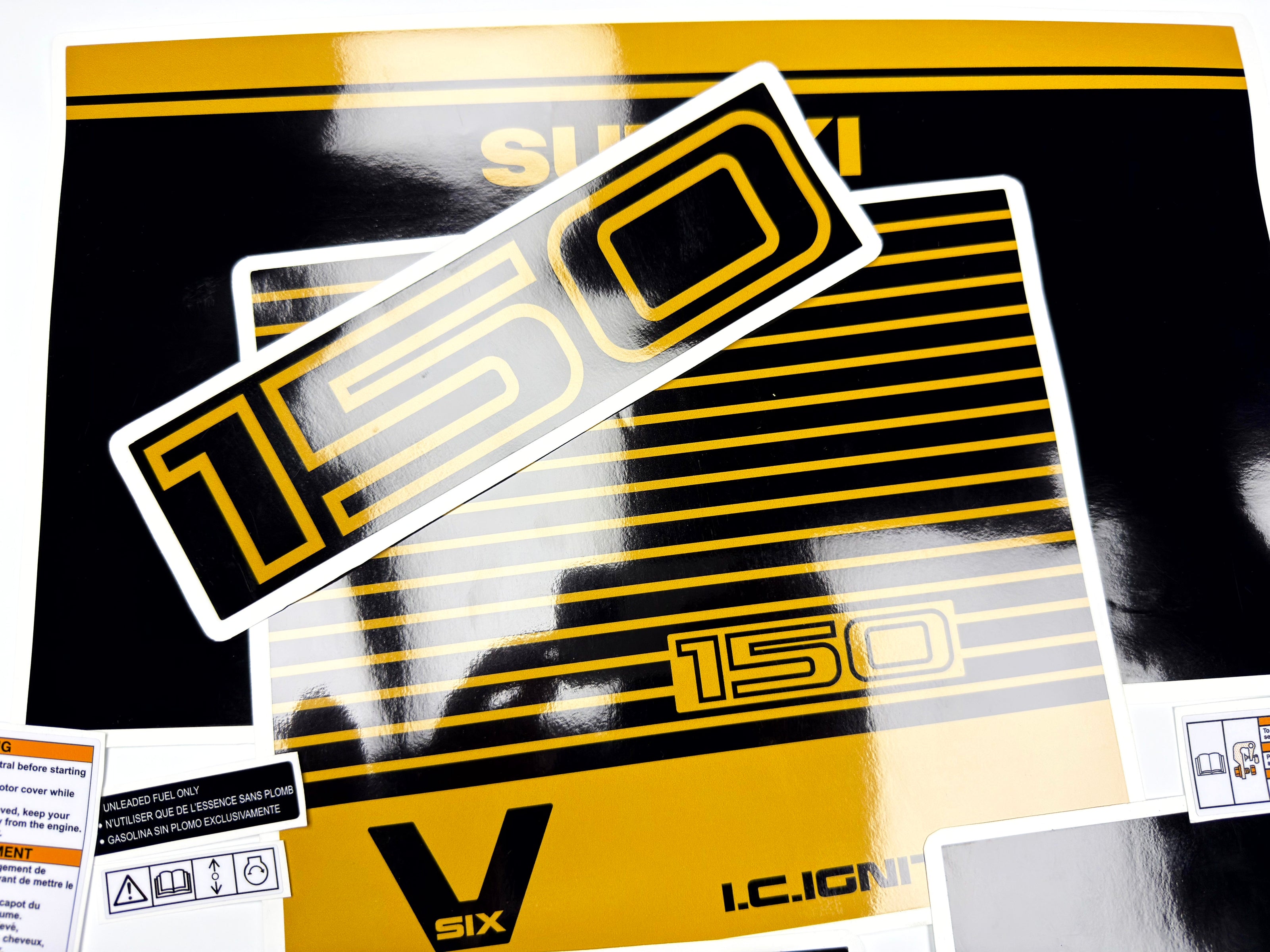 Vinyl graphic decals black gold set suitable for Suzuki 150 hp super six outboard engine. Vinyl stickers kit for suzuki 150 hp Handmade