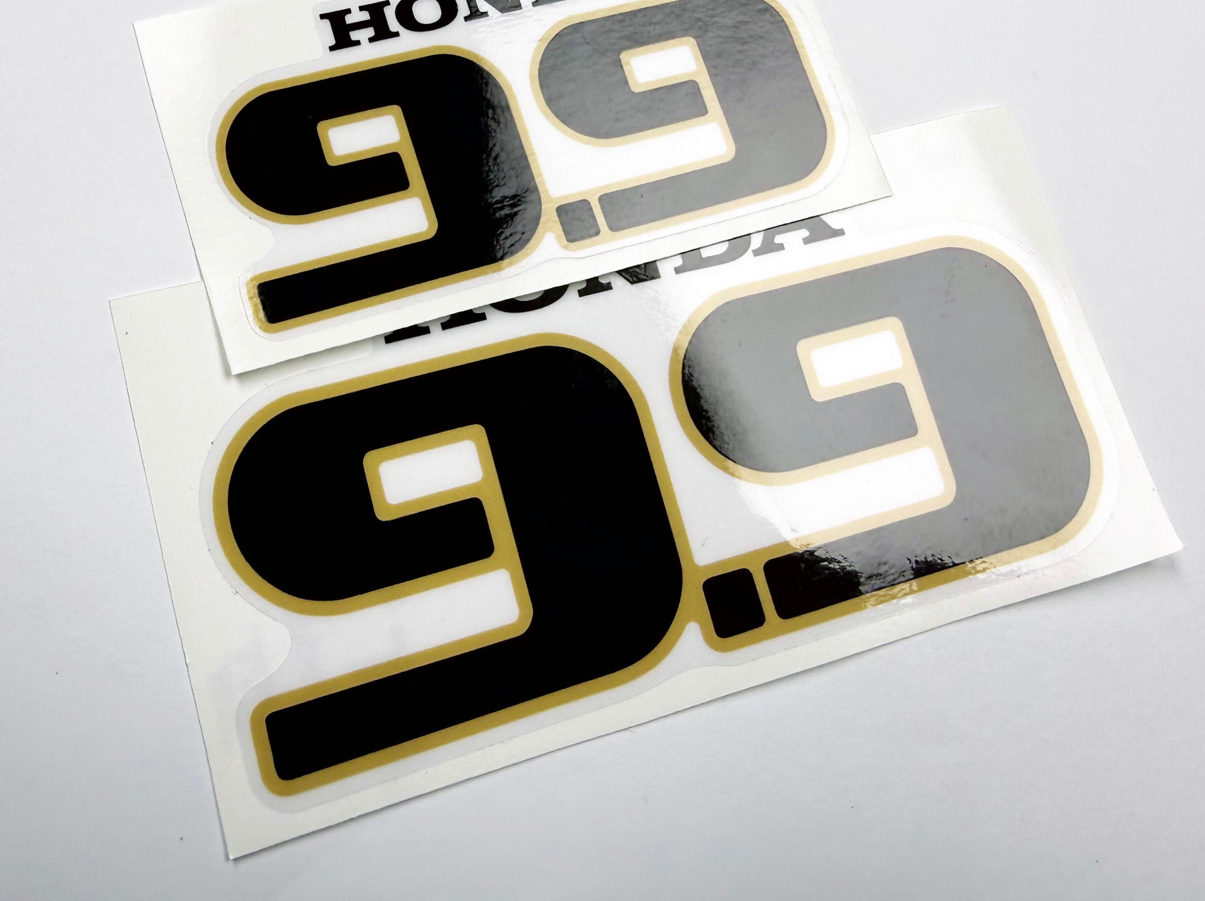 Vinyl graphic decal for Honds 9.9 four stroke outboard engine.Vinyl graphic sticker Number 9.9,number 9.9 separately for H 9.9 four stroke